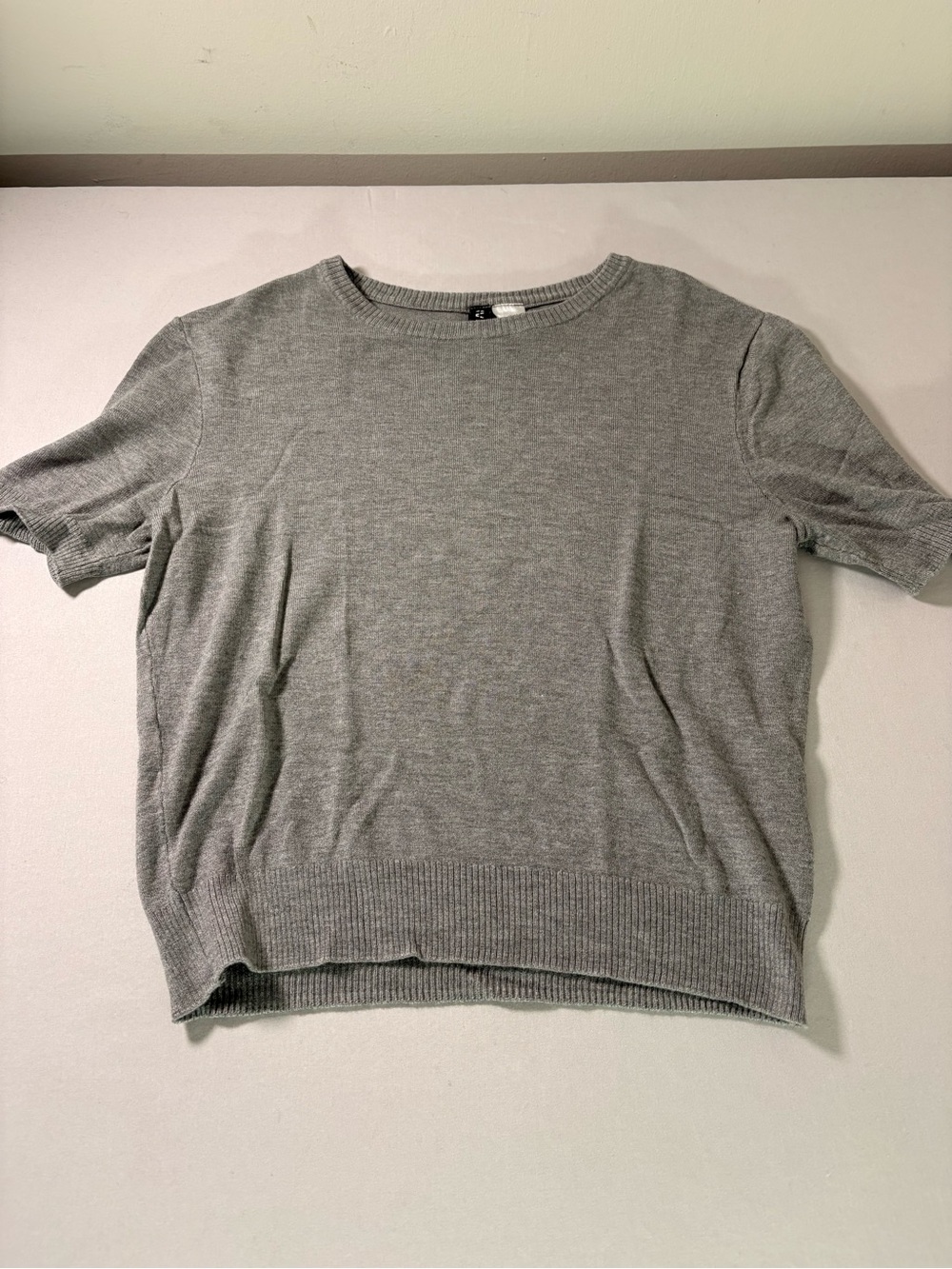 H&M Light Gray Short-Sleeve Knit Top